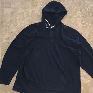 Men’s pullover hoodie